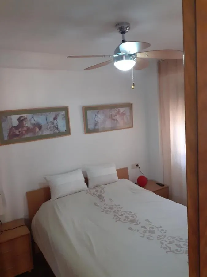 Apartamento En La Playa 托雷莫利诺斯