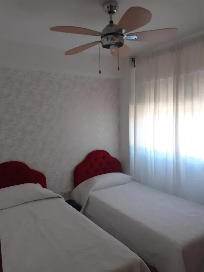 טורמולינוס Apartamento En La Playa